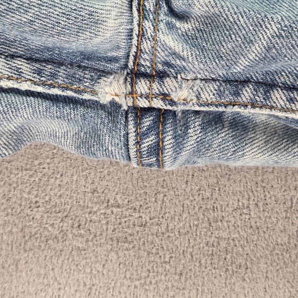 Levis 501 Jeans Womens Made in USA Blue Straight Button Fly Distressed 26x28 - Picture 14 of 16
